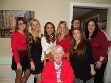 Meaghan,Christine,Sam,Sarah,Julia,Bridget,Alicia,MomXmas13.jpg